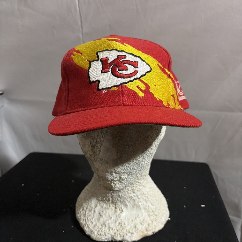 Vintage 90s Logo Athletic Kansas City Chiefs Paint Splash Pro Line Hat Snapback